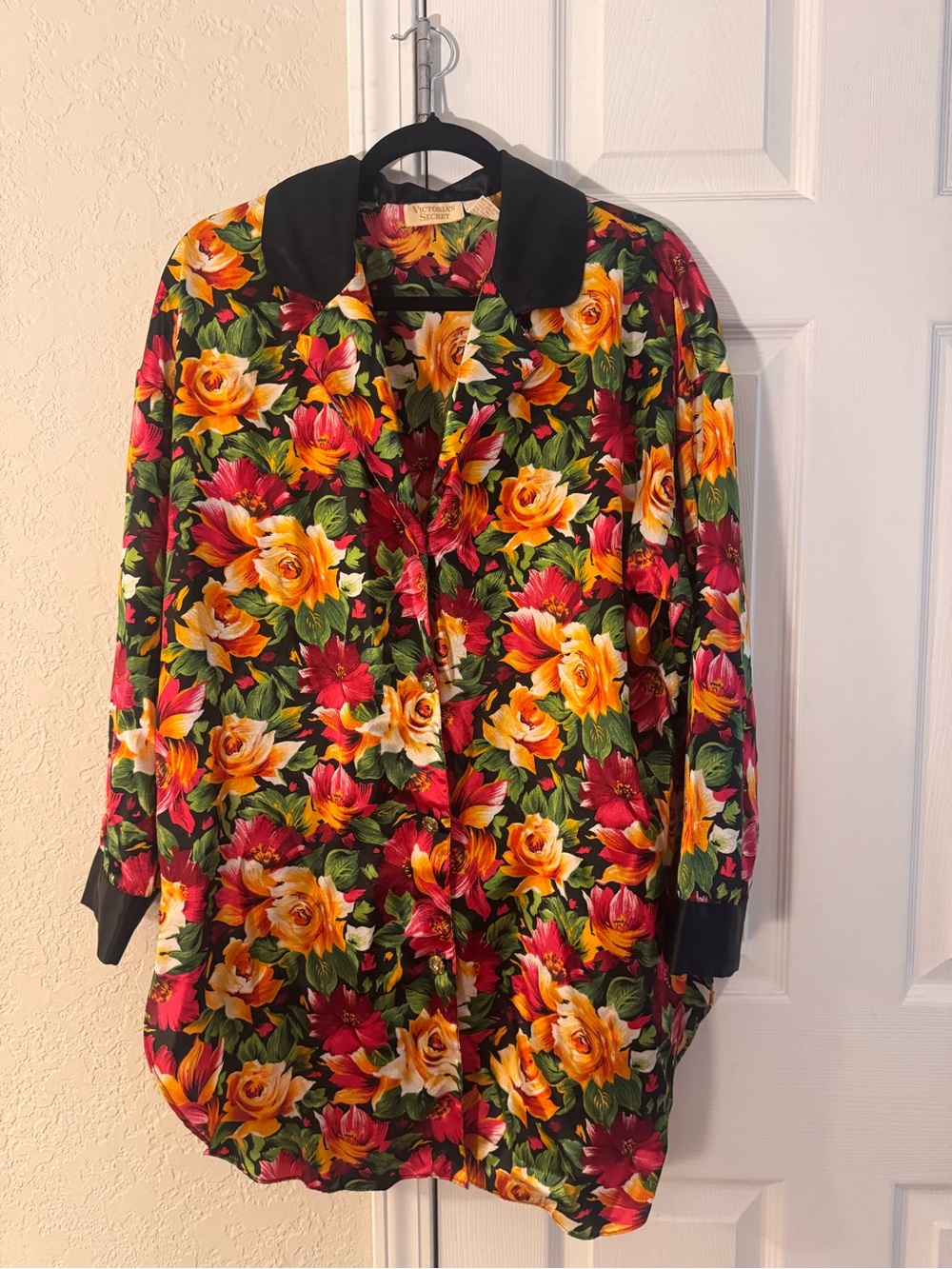 Vintage Victoria’s Secret Vibrant Floral Button-Up Shirt with Black Collar
